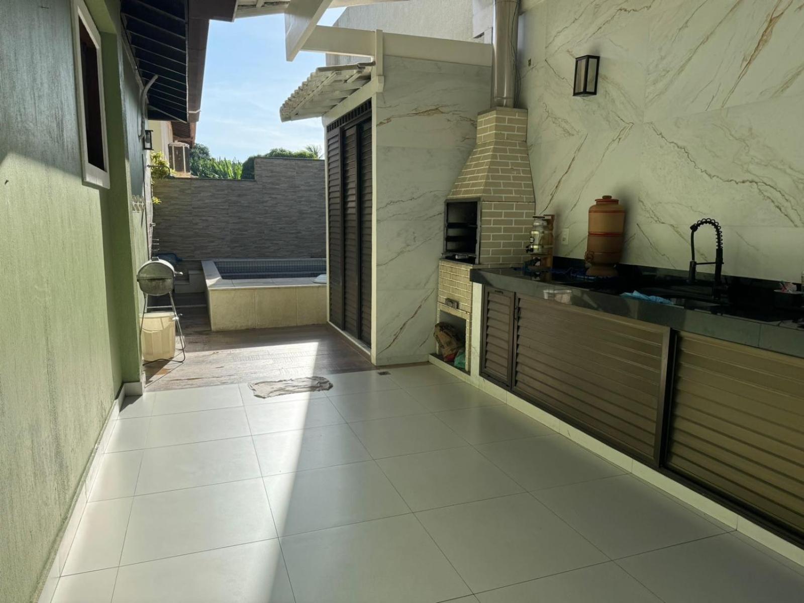 Casa Com 4 Perto Da *